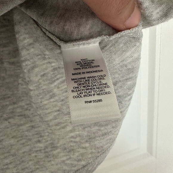 Grey Tank Top - Picture 5 of 5